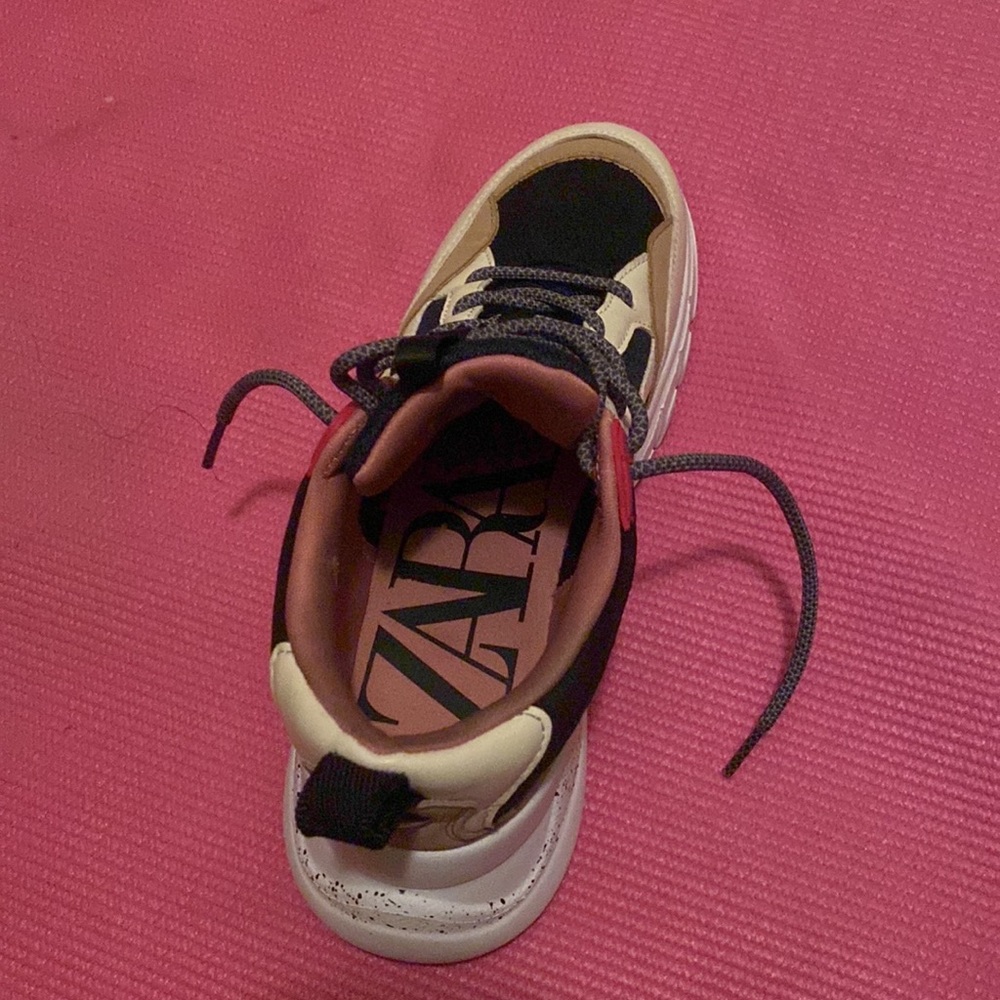 Ivey Store - image 3